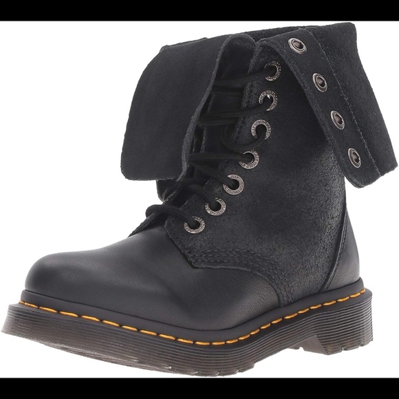 dr martens hazil